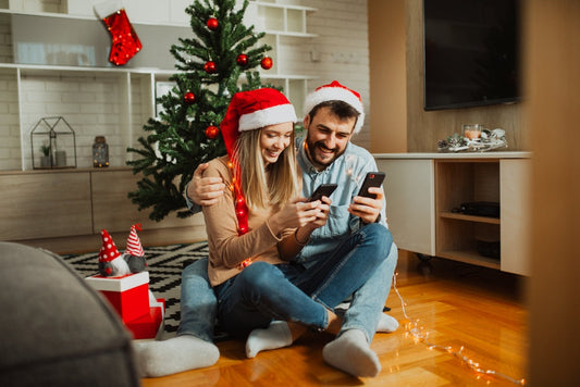 Auguri a prova di privacy: come proteggere i dati personali (e sanitari) durante le festività natalizie